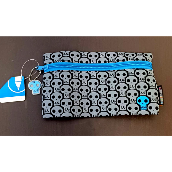 New SKULL Zippered Pouch with BONUS Skull Decal on removable ball chain - Picture 1 of 3